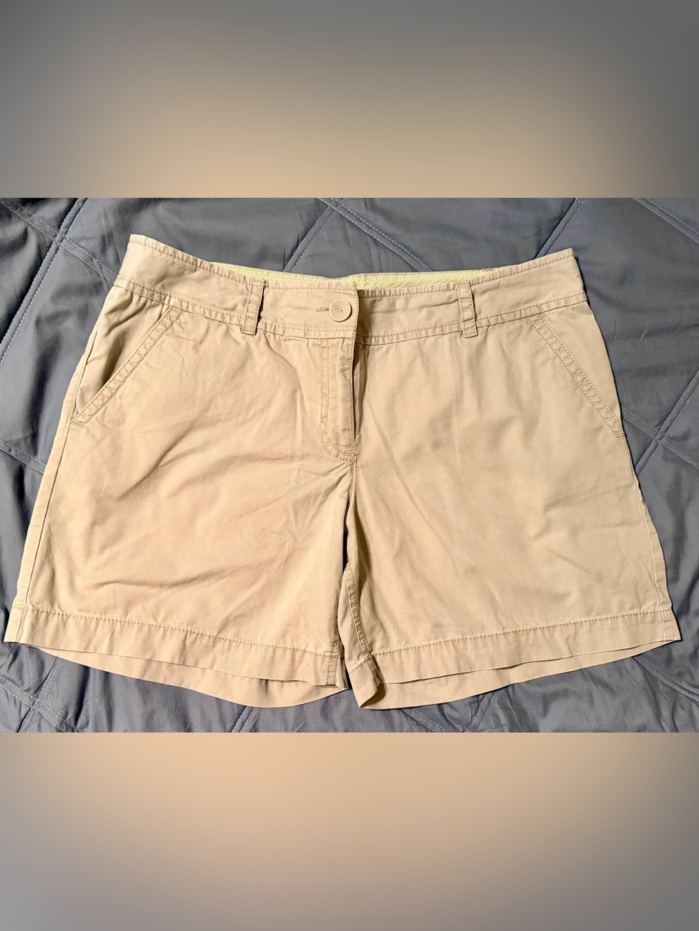 LOFT Beige Khaki Mid-Rise Women’s Shorts - 6” inseam.